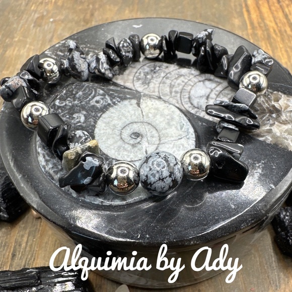 Alquimia Jewelry - Snowflake Obsidiand beaded bracelet/protection for Scorpio
